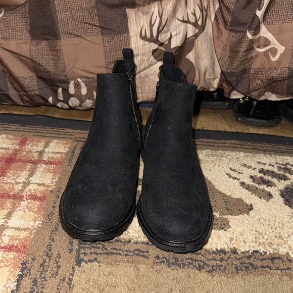 Black short boots size 8 Sonoma worn maybe once REALLY NICE retail $49 - Picture 6 of 6